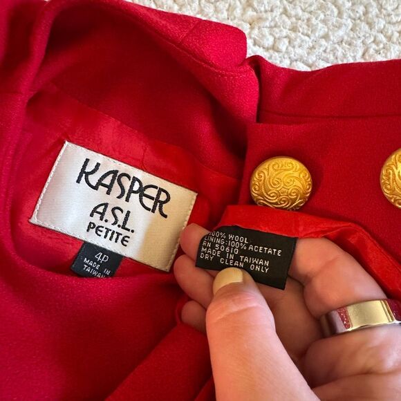 Kasper ASL Petites Size 4 Red 100% Wool Long Sleeve Button Blazer Jacket NWT - Picture 6 of 10